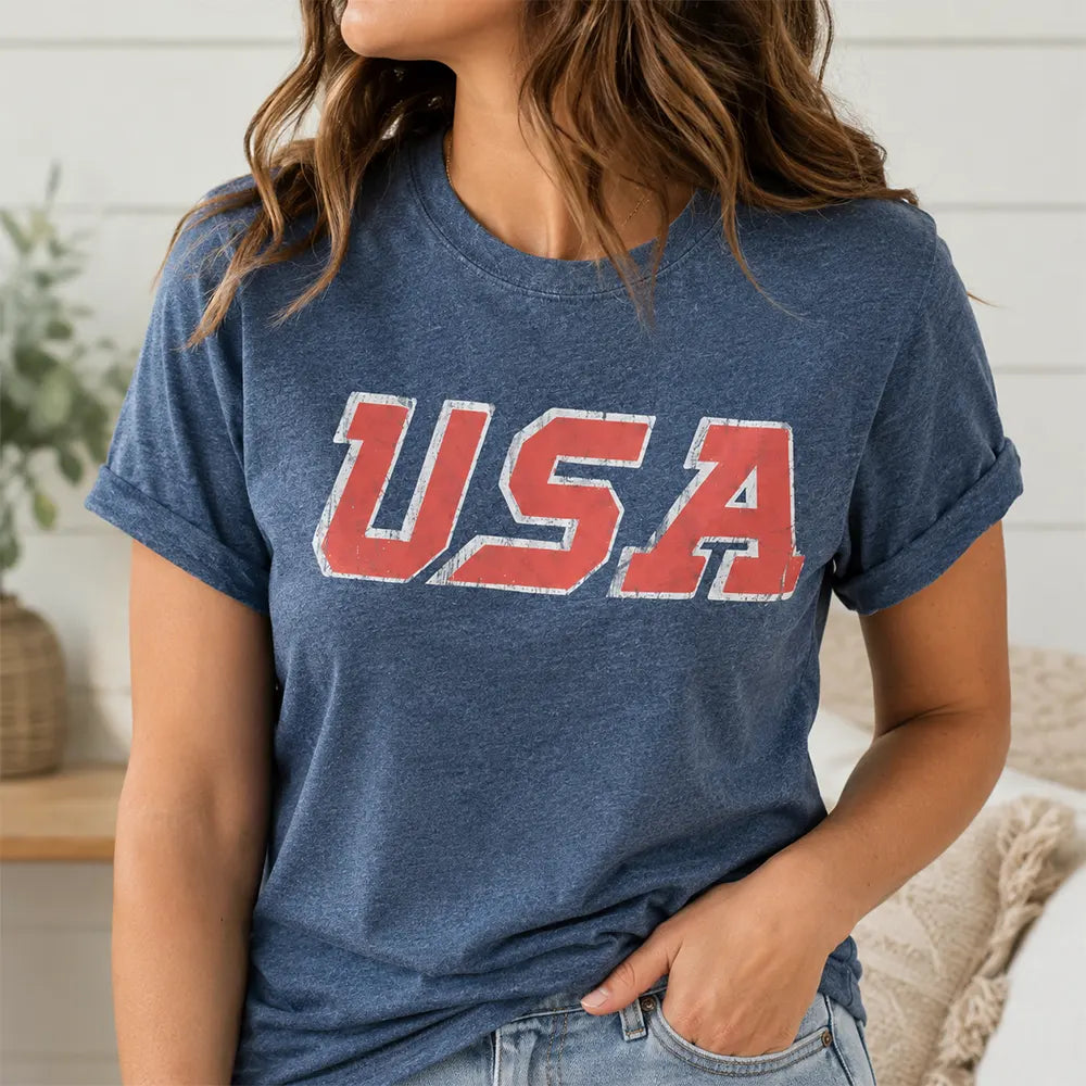 Vintage USA Patriotic Lettering T-Shirt / Sweatshirt / Hoodie
